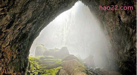 世界上最大的山洞 韩松洞能把全人类装进去  第1张
