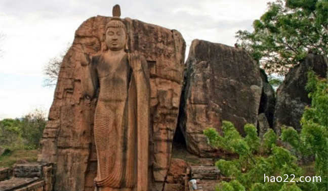 世界十大最令人惊叹的雕像 埃及狮身人面像排名第一  第3张