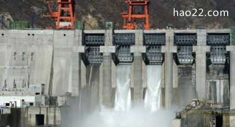 十大世界上最高的水坝 双江口水电站坝高为314米  第2张